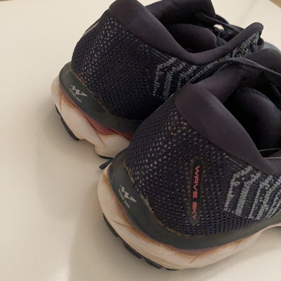 Mizuno Wave Sky running sneakers - BUNDLE ME! - Picture 5 of 6